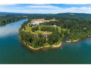 Mark Wattles' unfinished riverside mansion in West Linn is for sale for $ 4 million: The founder of Hollywood Video has long since disappeared