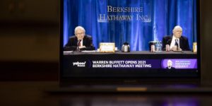 Warren Buffett defends Berkshire’s moves in pandemic year